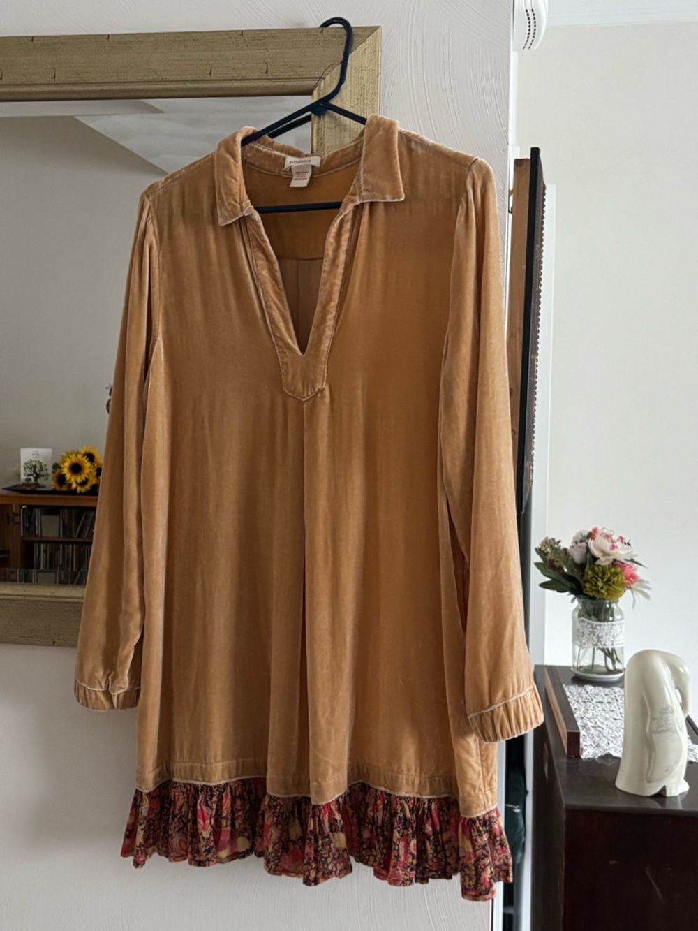 Sundance Camel Velvet V-Neck Tunic with Floral Ruffle Hem